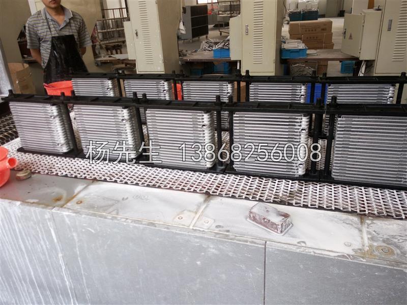 層疊式蒸發器釬焊